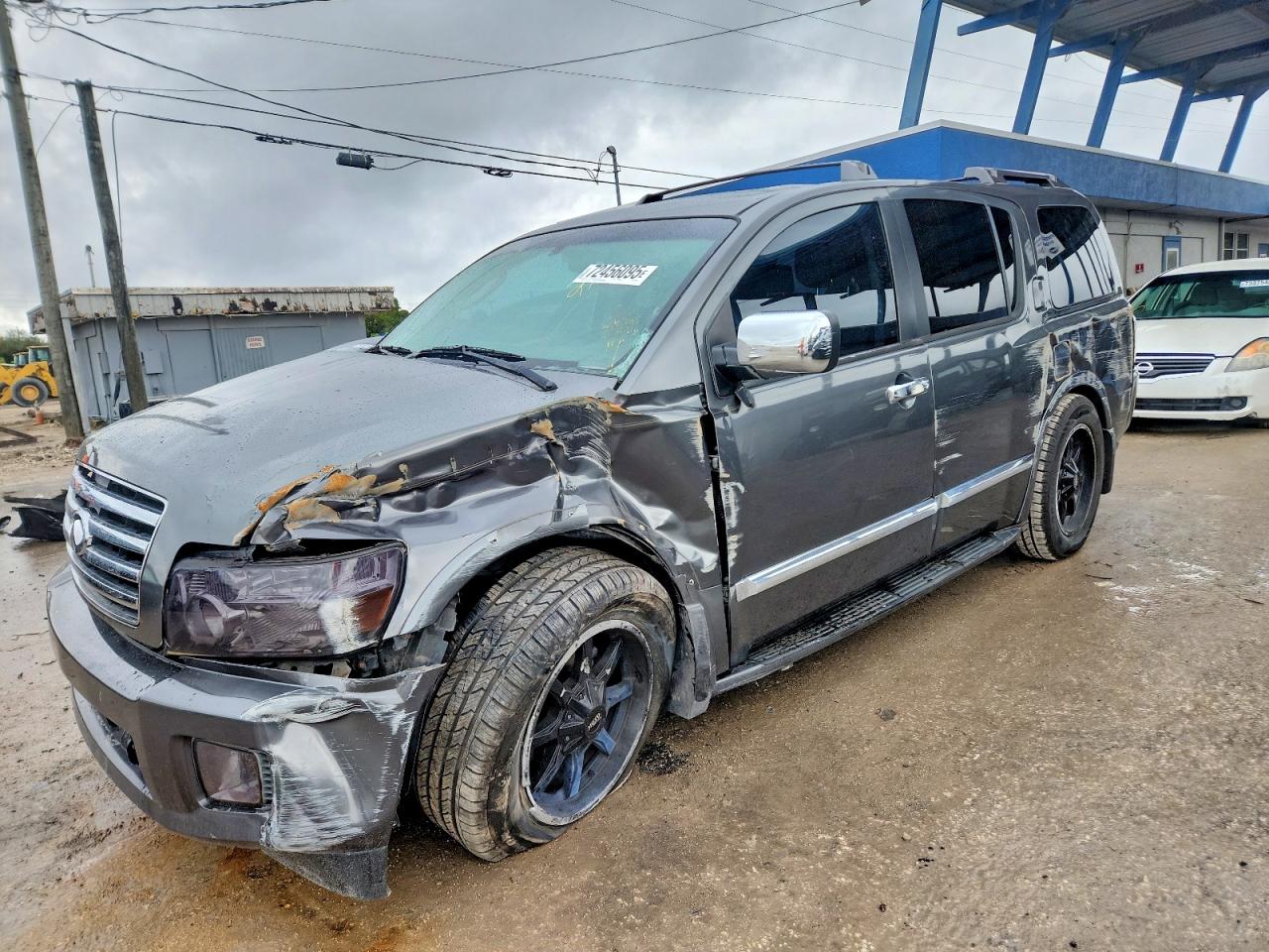 INFINITI QX56 2005