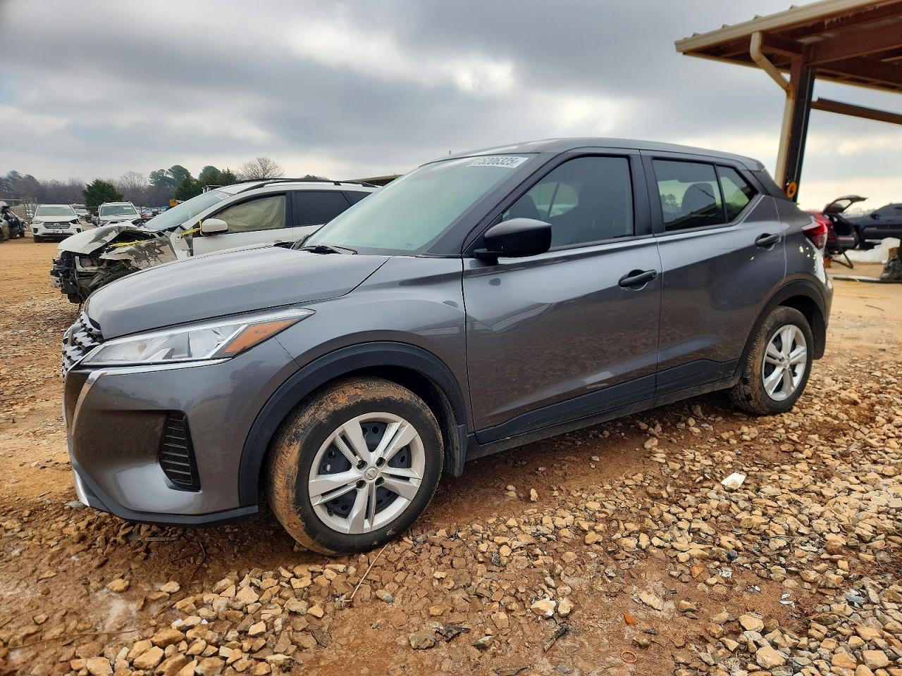 NISSAN KICKS 2024