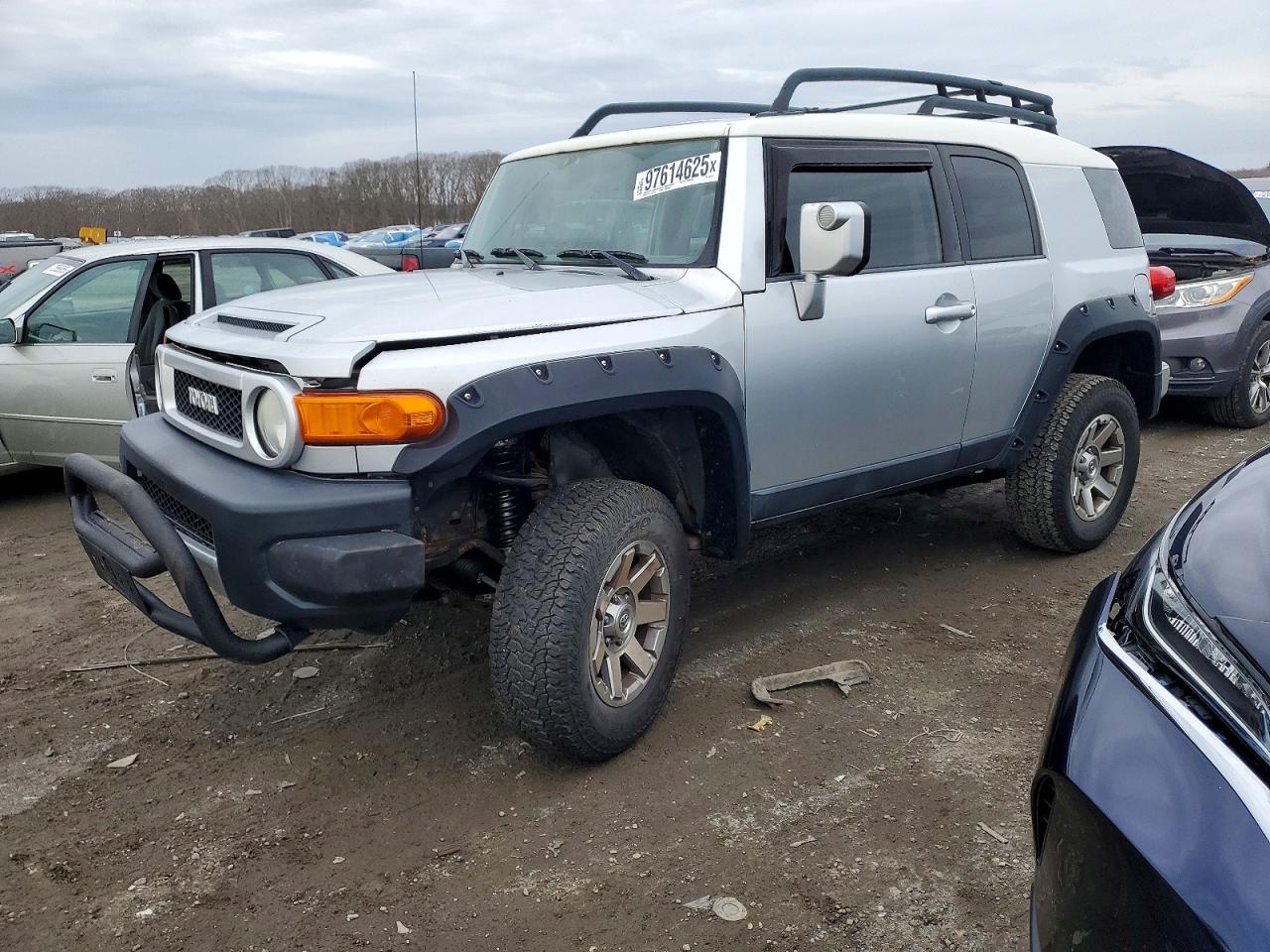 TOYOTA FJ CRUISER 2007
