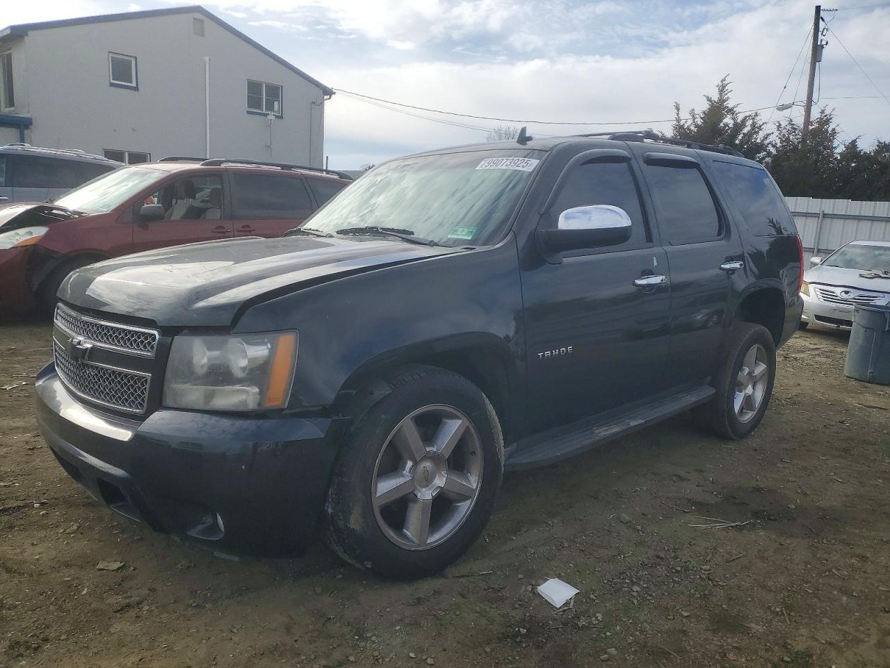 CHEVROLET TAHOE 2011