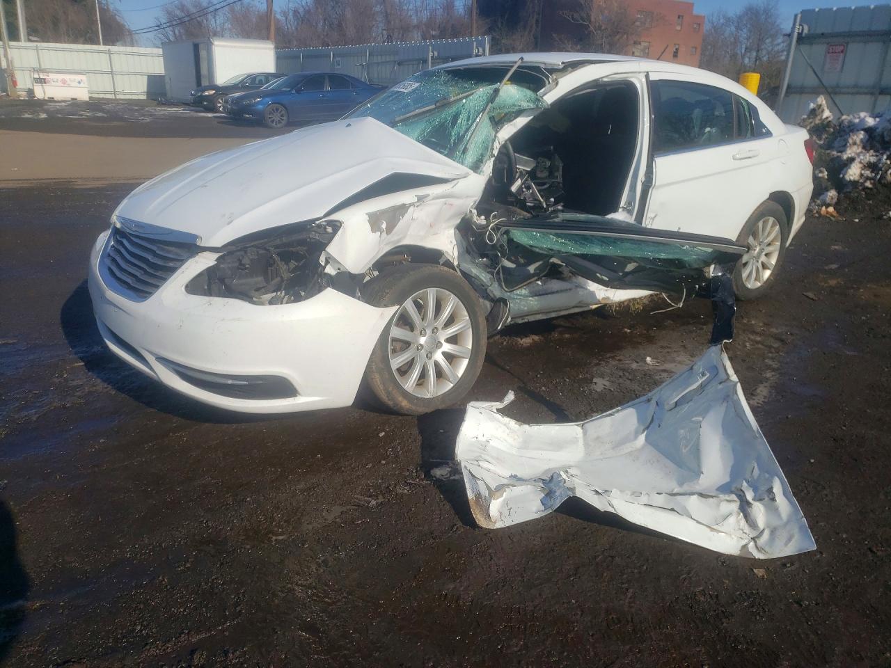 CHRYSLER 200 2013