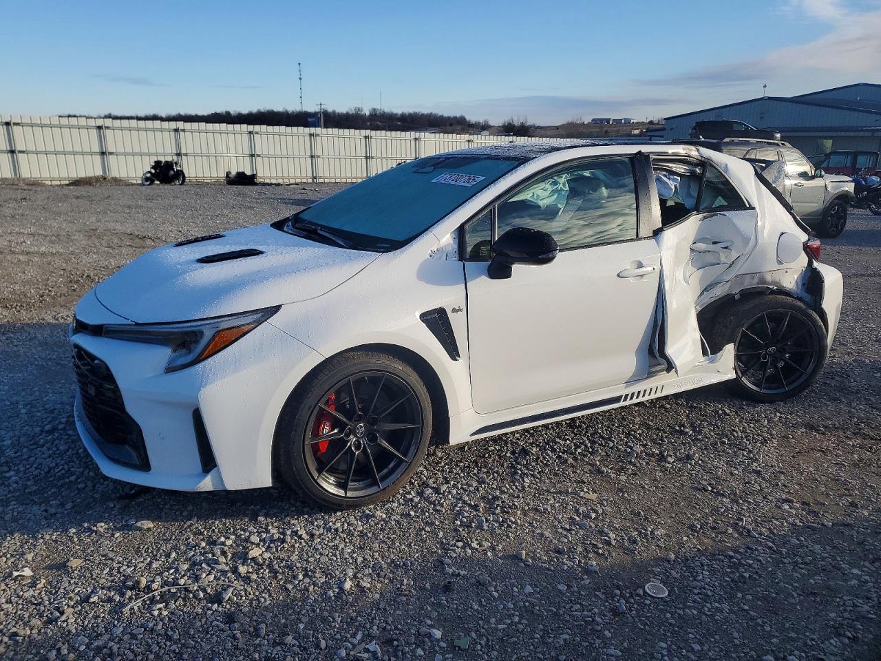 TOYOTA GR COROLLA 2024