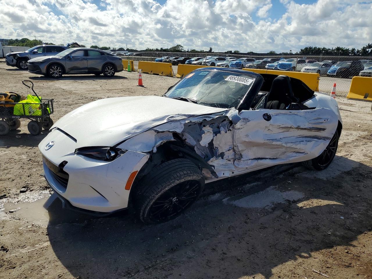 MAZDA MX-5 MIATA 2025