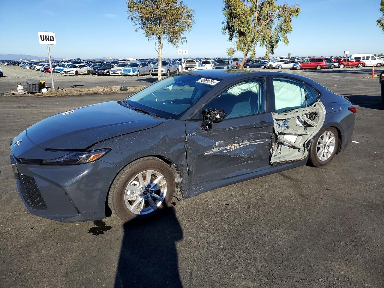 TOYOTA CAMRY 2025