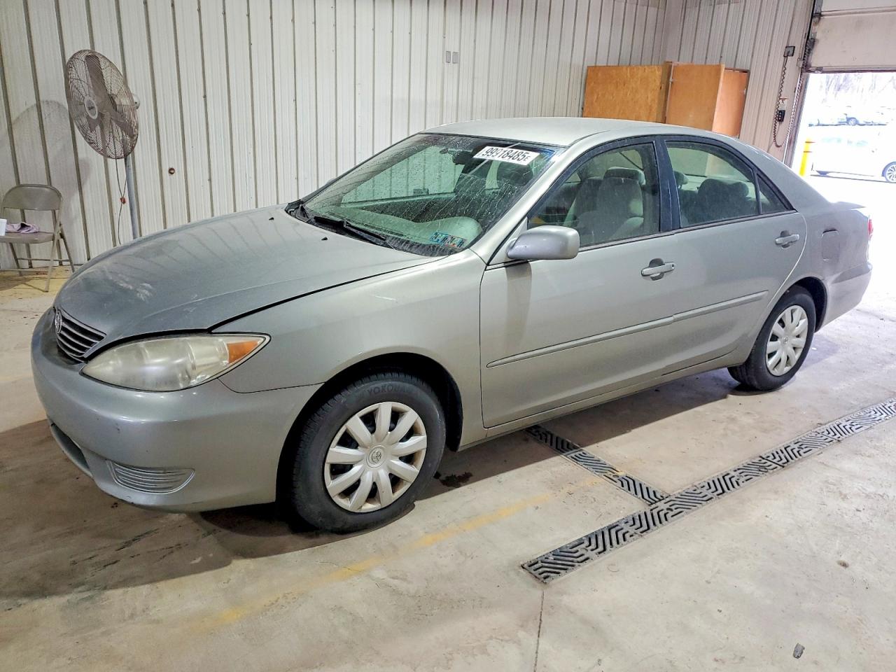 TOYOTA CAMRY 2005