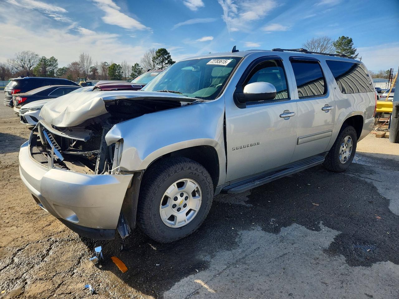 CHEVROLET SUBURBAN 2012