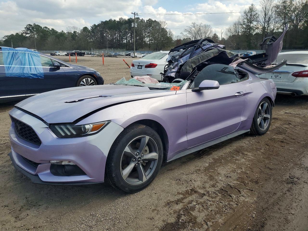 FORD MUSTANG 2015