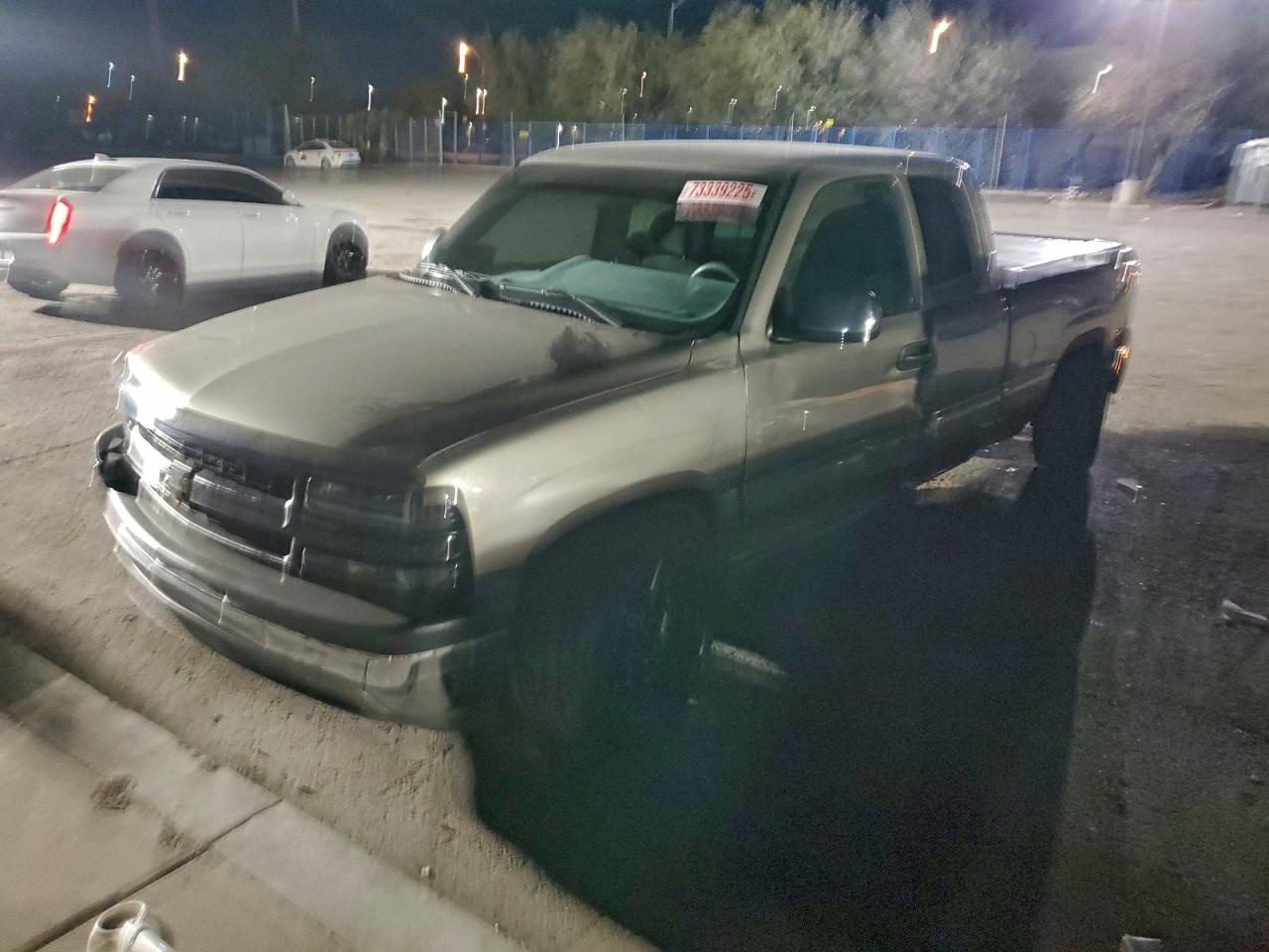 CHEVROLET SILVERADO 2001