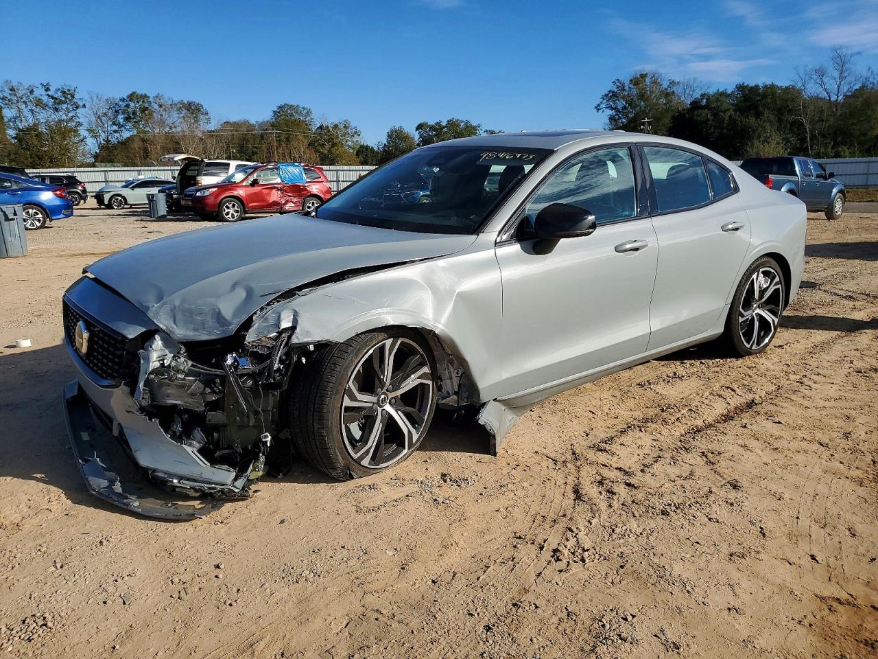 VOLVO S60 2024