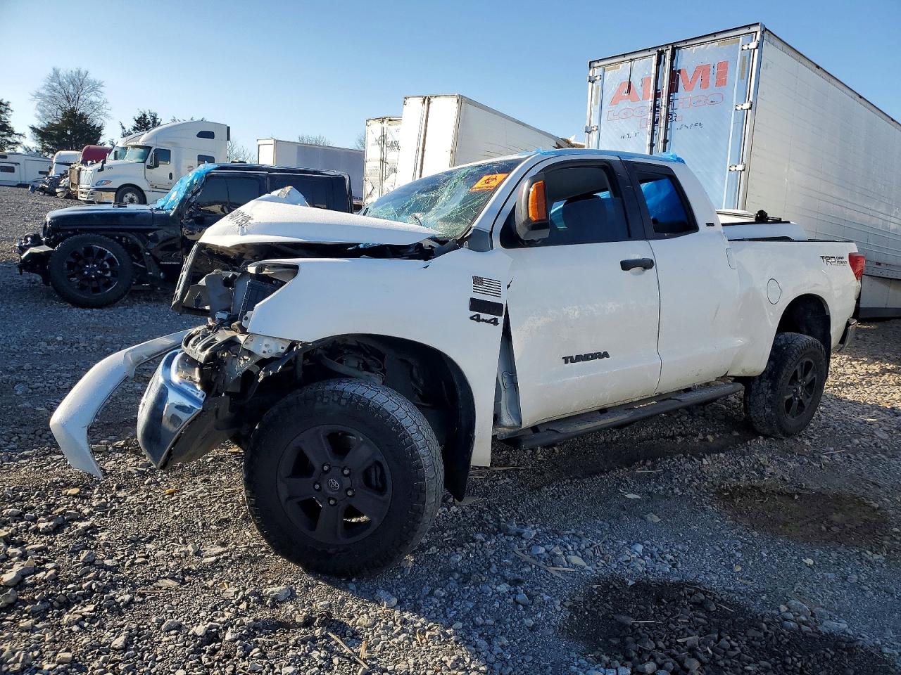 TOYOTA TUNDRA DOU 2010
