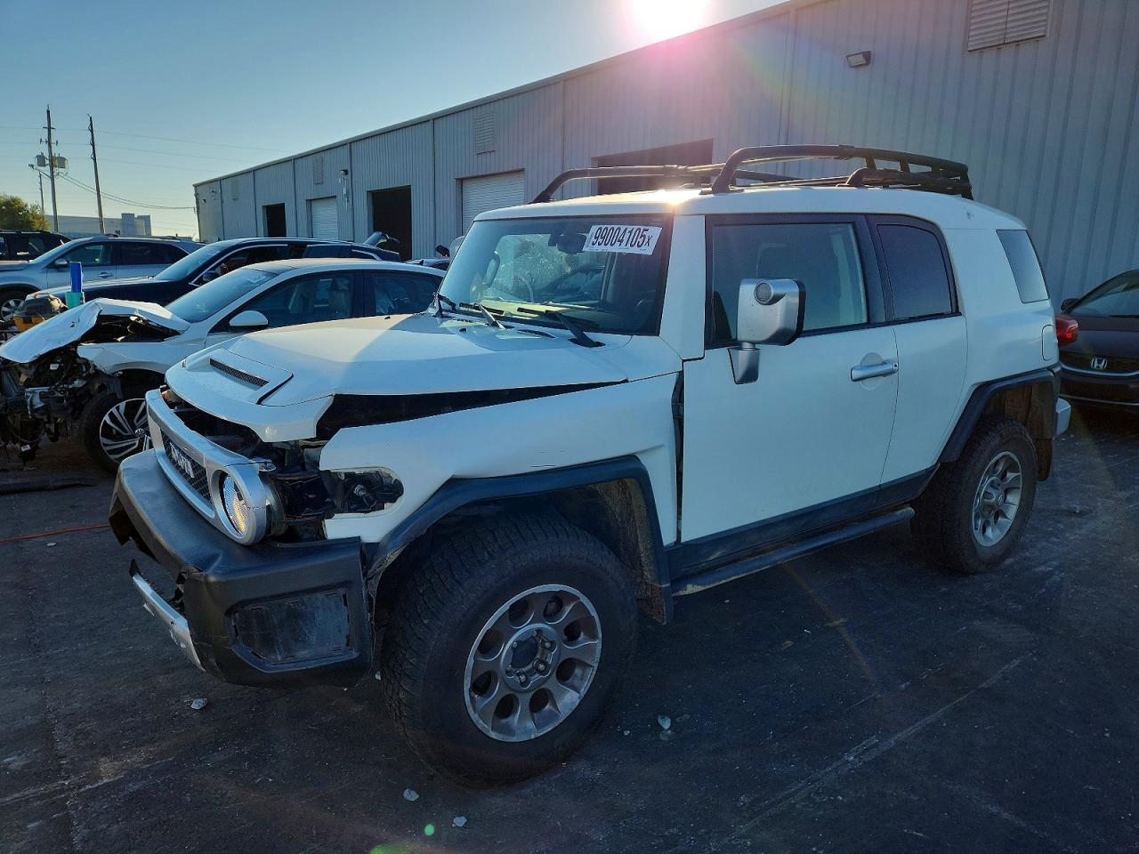 TOYOTA FJ CRUISER 2012