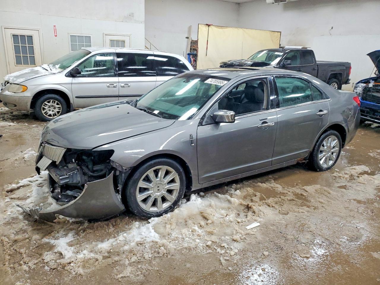 LINCOLN MKZ 2010