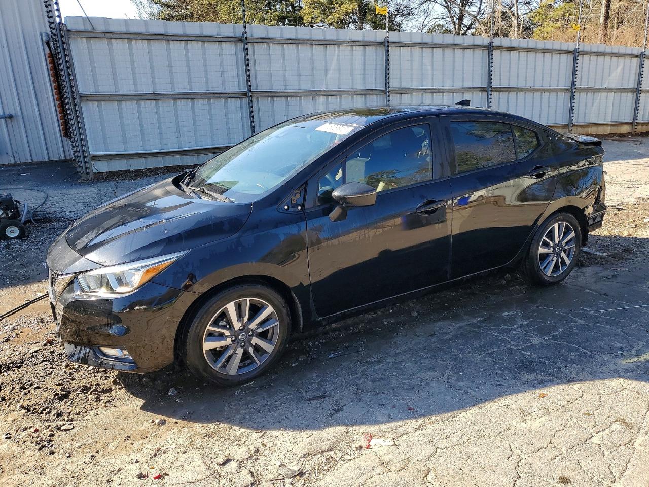 NISSAN VERSA 2020