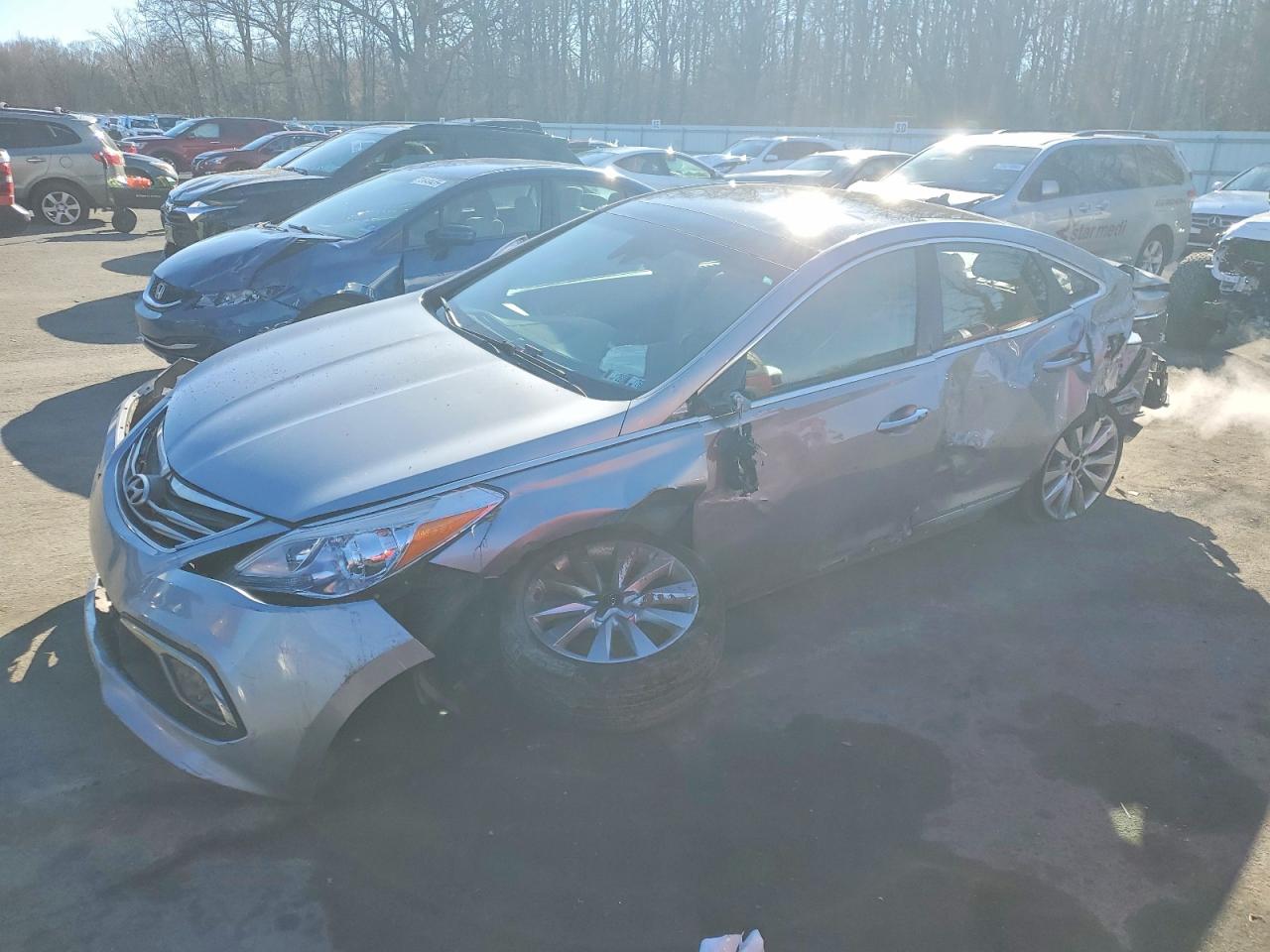HYUNDAI AZERA 2015