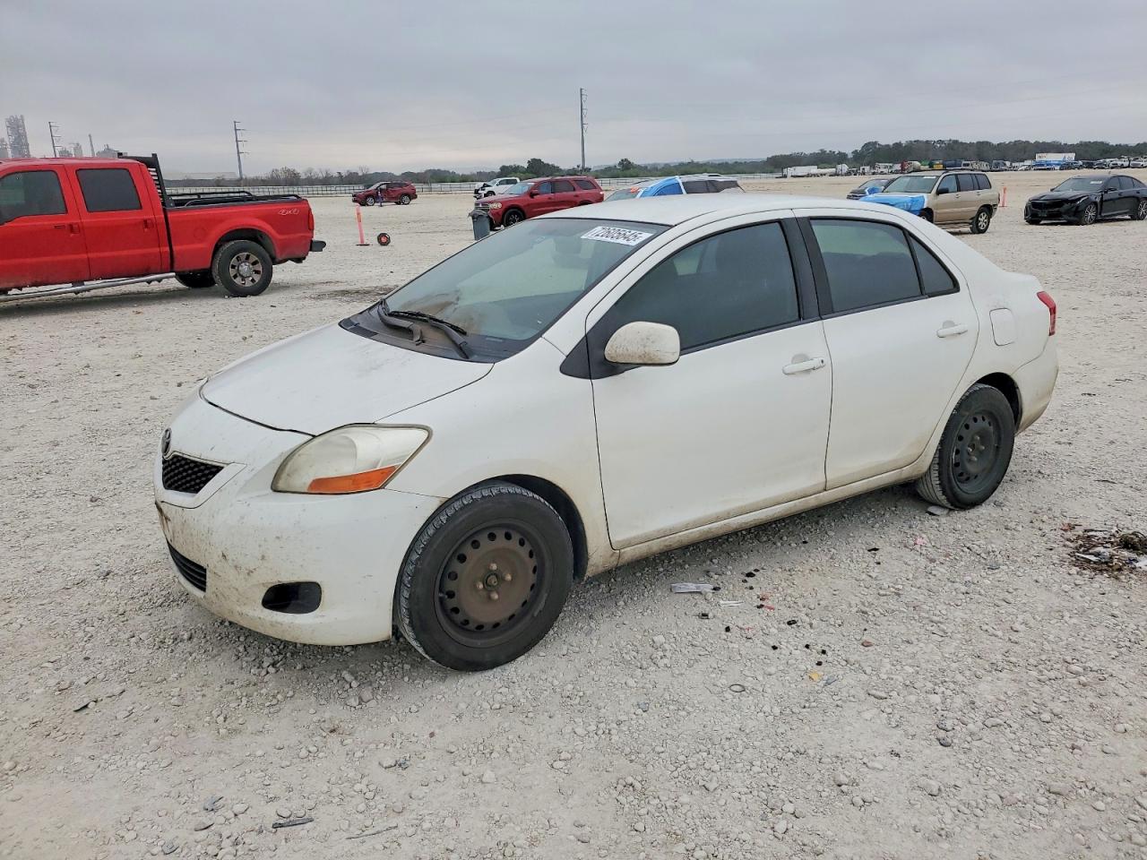 TOYOTA YARIS 2009