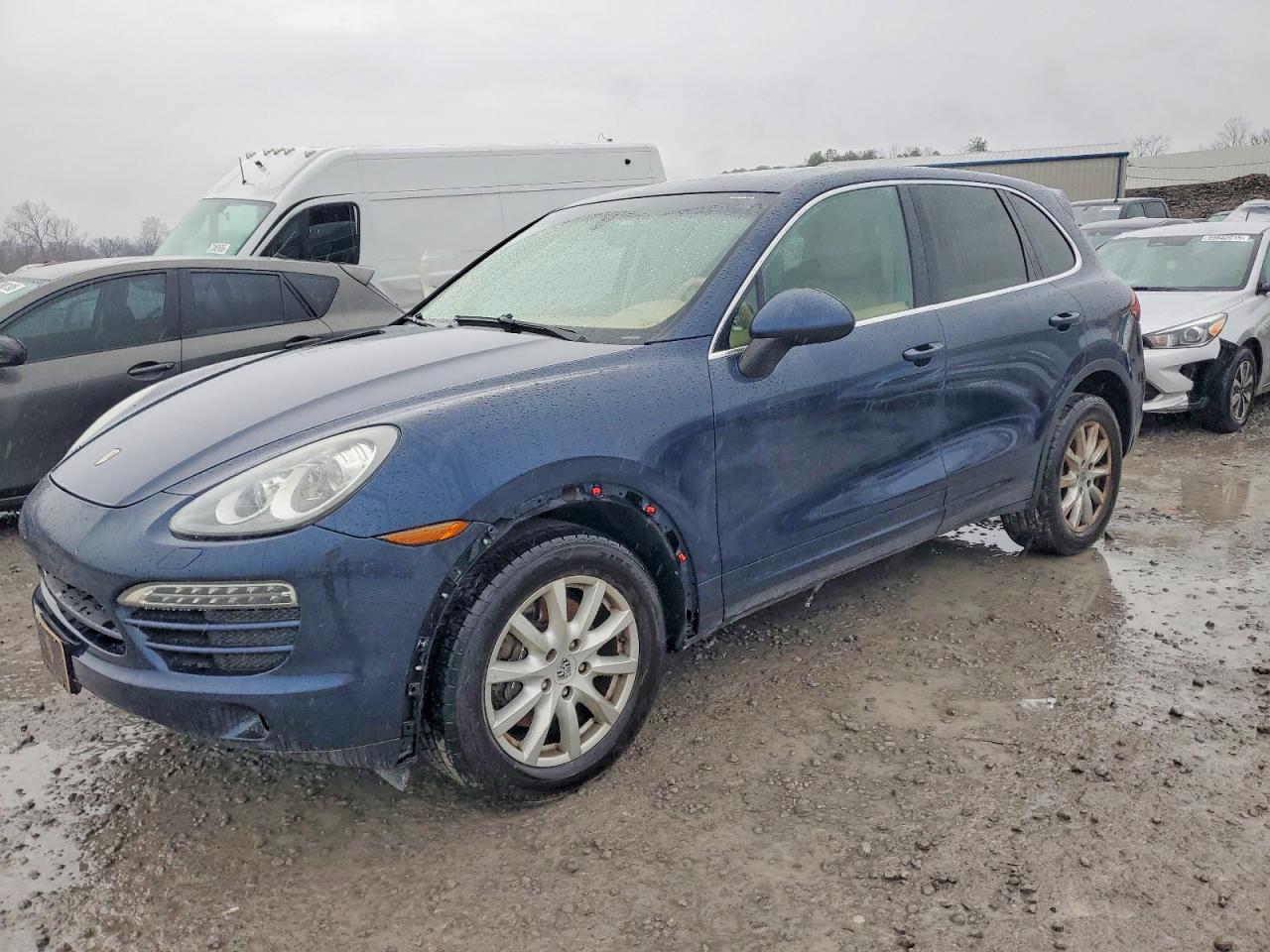 PORSCHE CAYENNE 2012