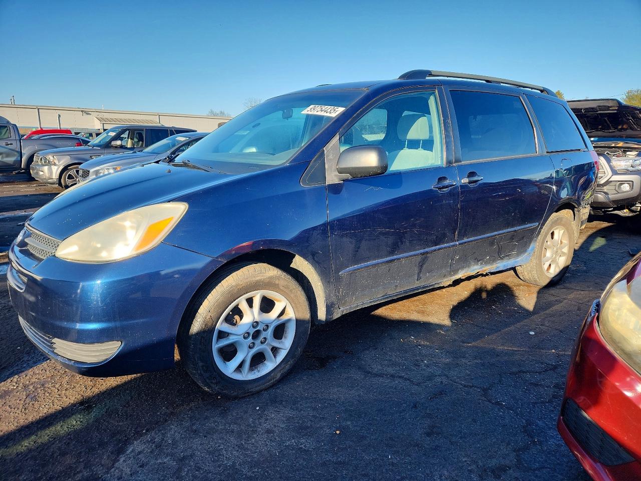TOYOTA SIENNA LE 2005