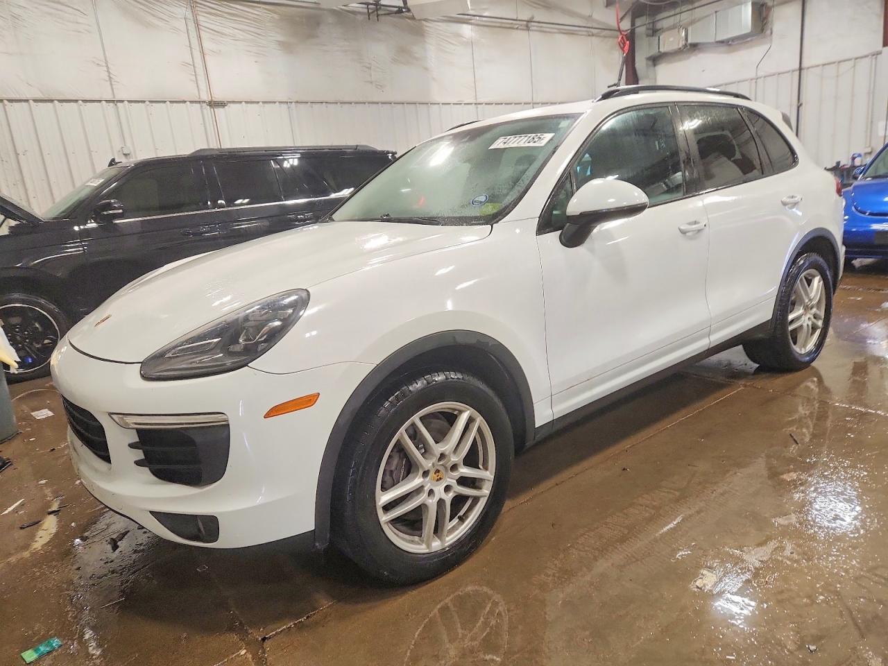 PORSCHE CAYENNE 2016