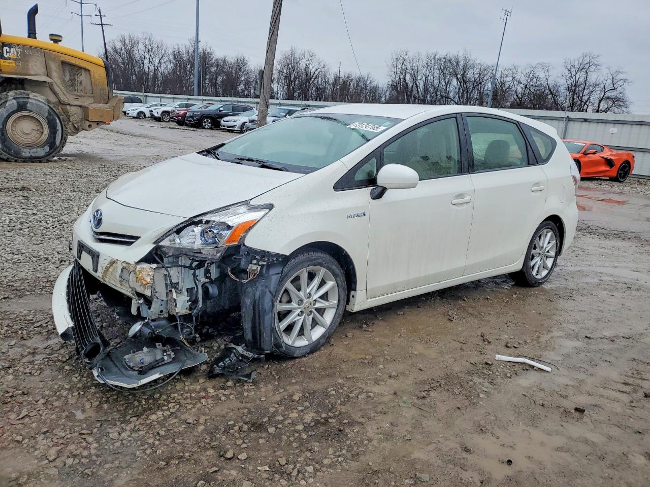 TOYOTA PRIUS V 2013