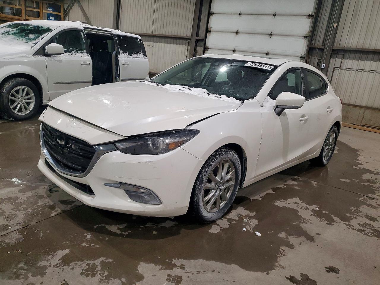 MAZDA 3 2017