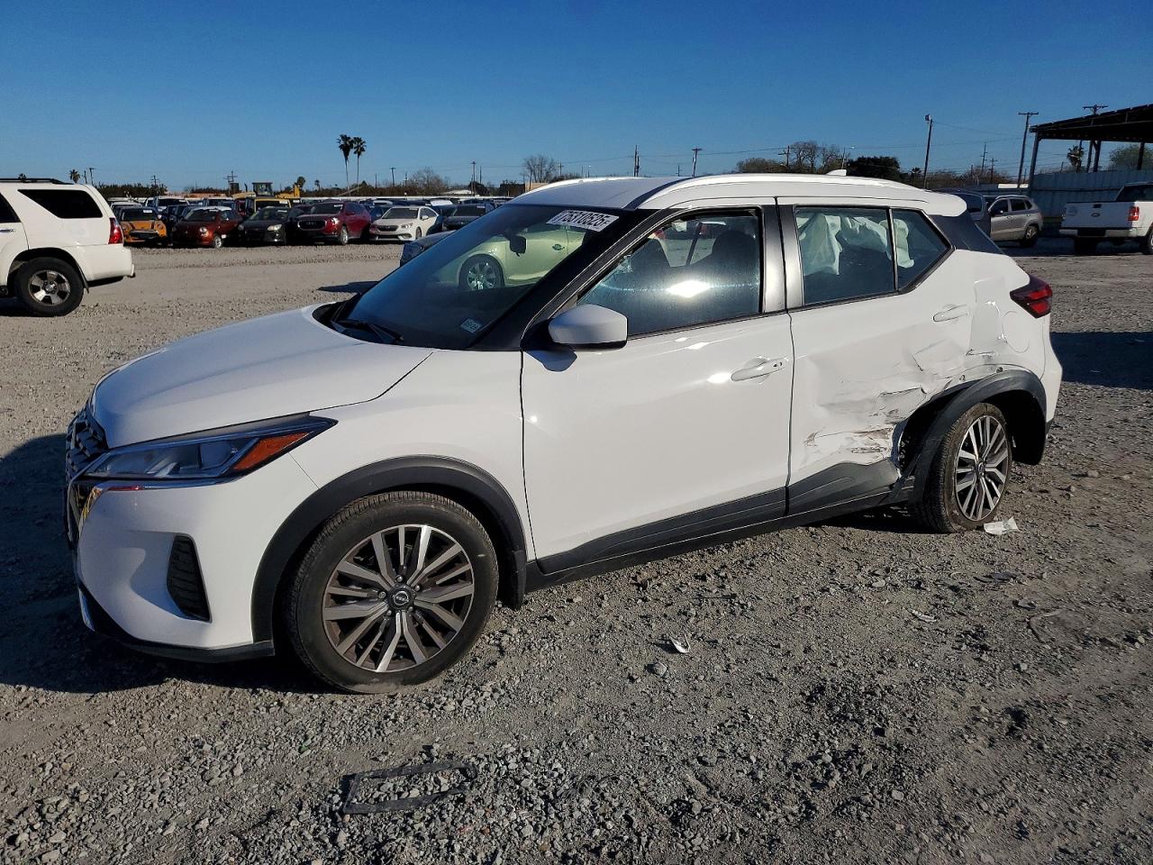 NISSAN KICKS 2024