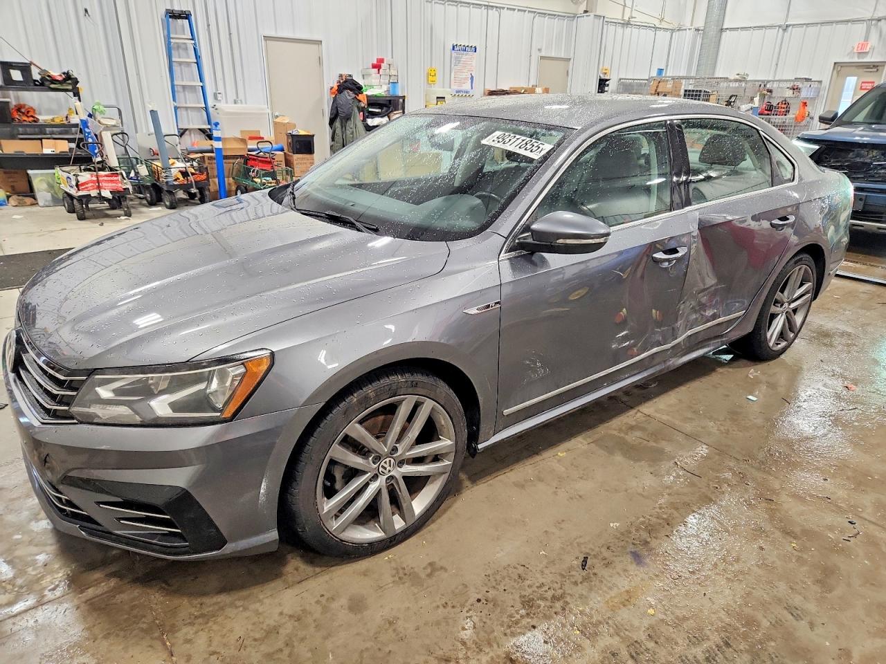 VOLKSWAGEN PASSAT 2017