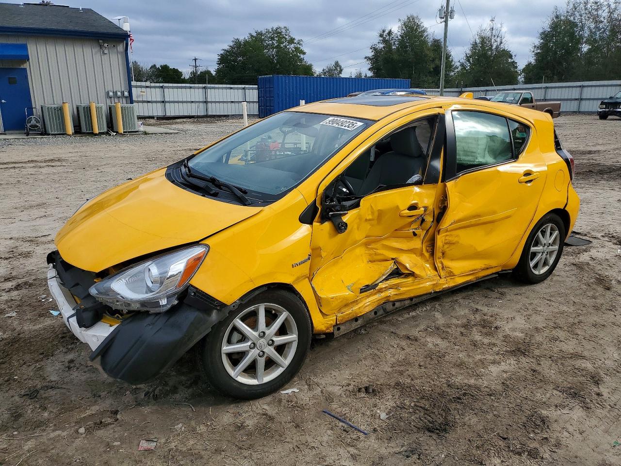 TOYOTA PRIUS C 2015