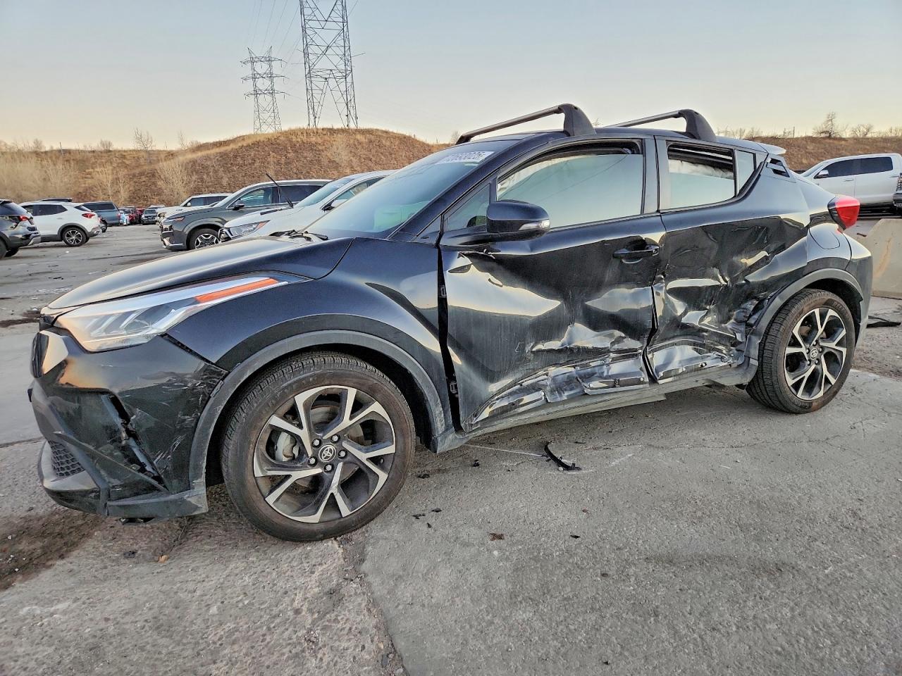 TOYOTA C-HR 2021