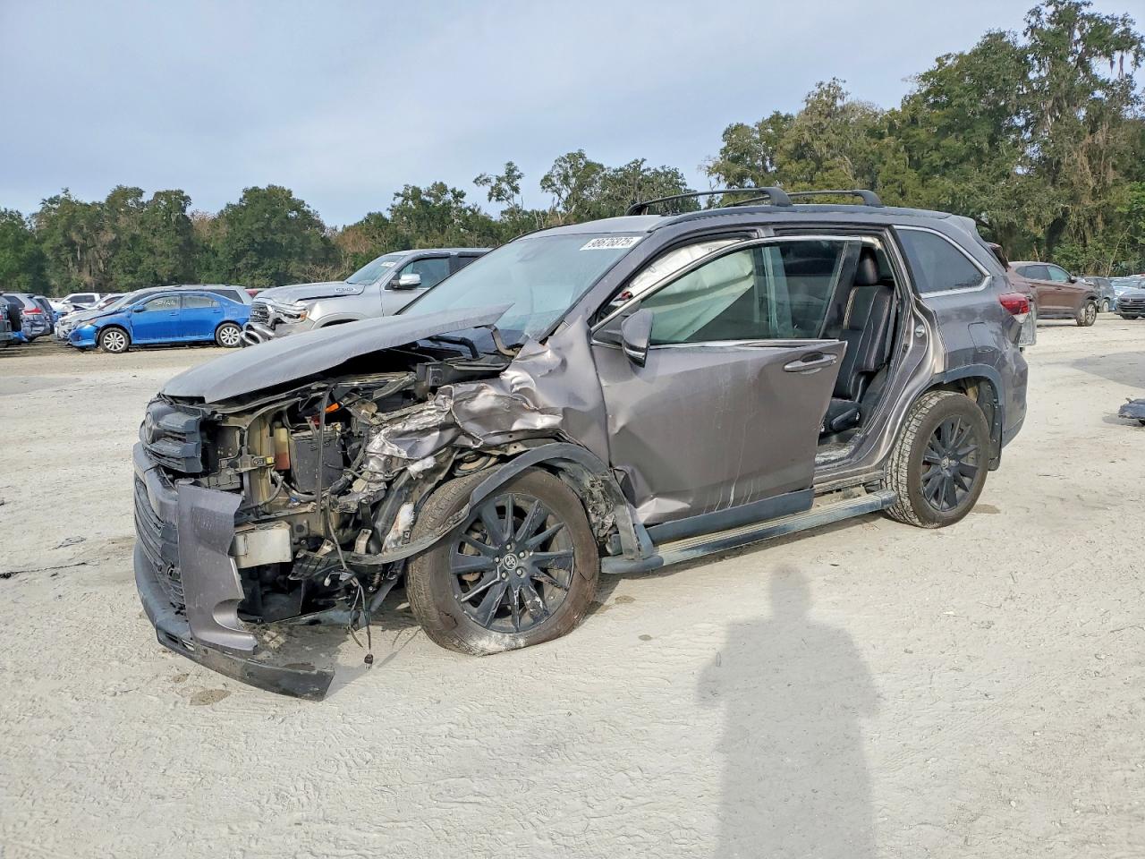 TOYOTA HIGHLANDER 2019