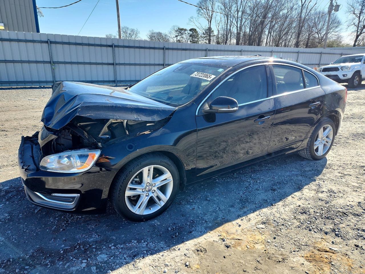 VOLVO S60 2015