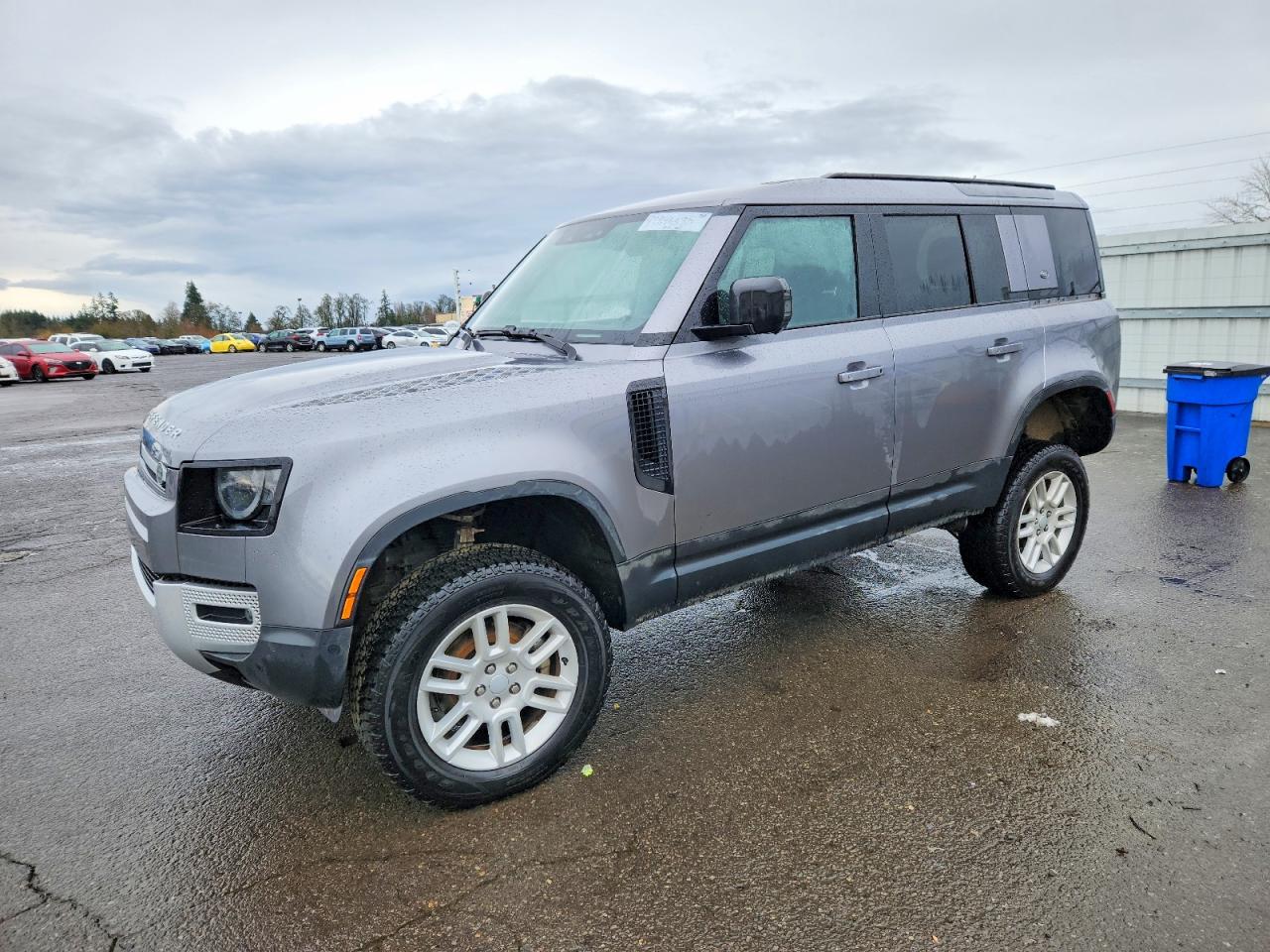 LAND ROVER DEFENDER 2024
