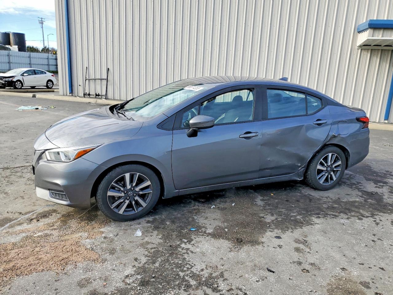NISSAN VERSA 2021