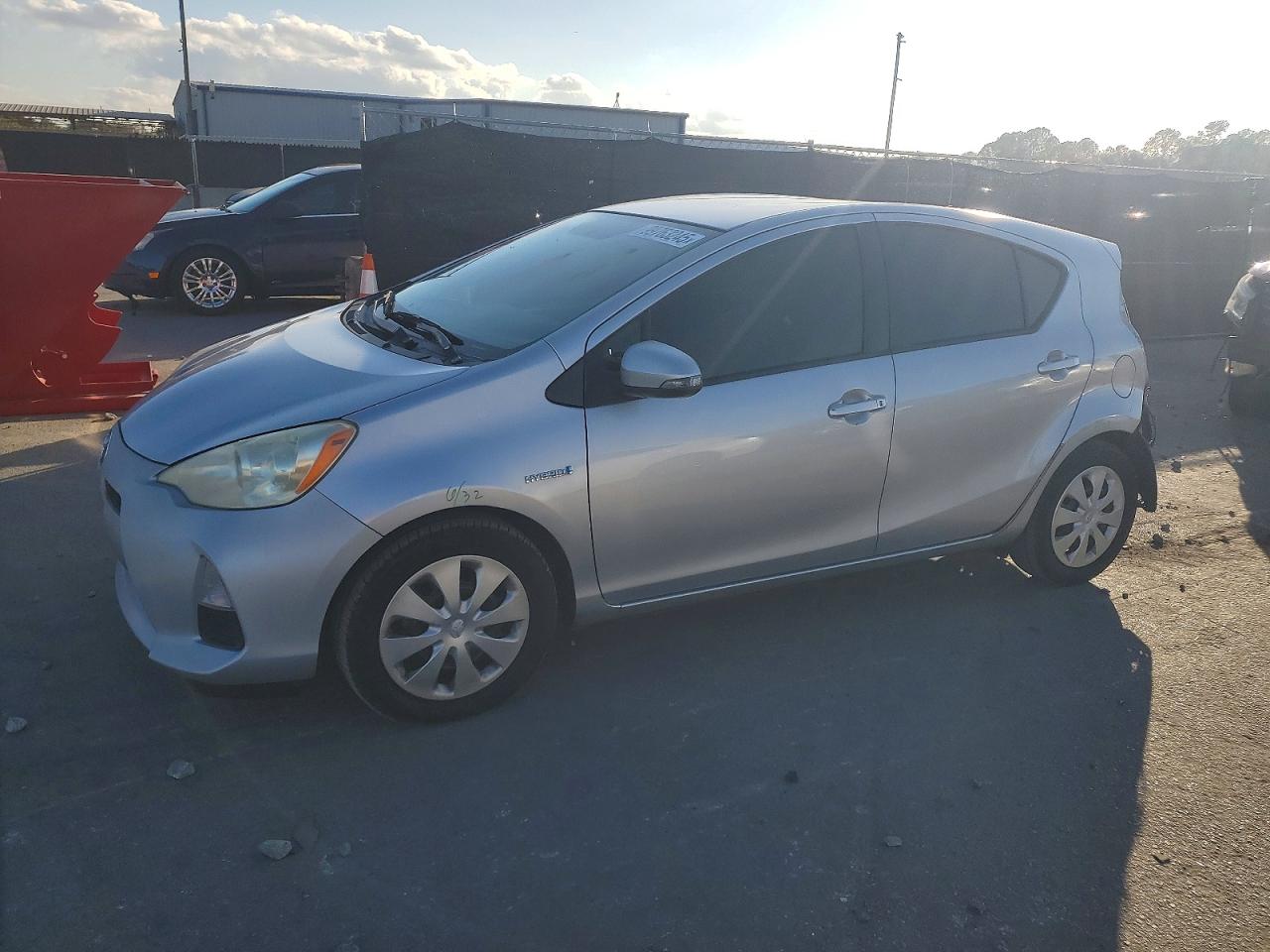 TOYOTA PRIUS C 2013