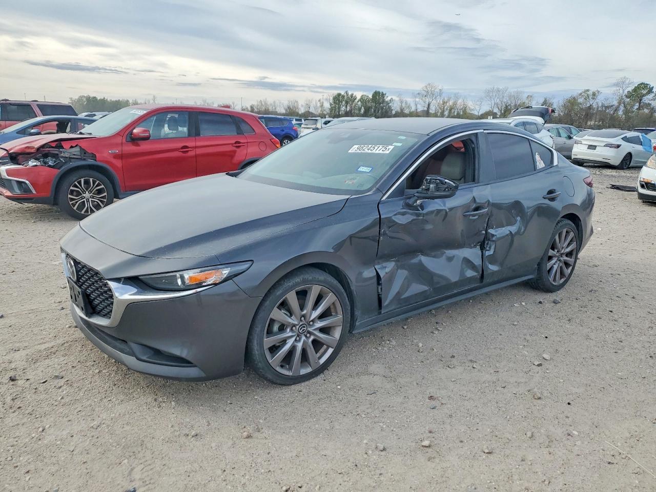 MAZDA 3 2019