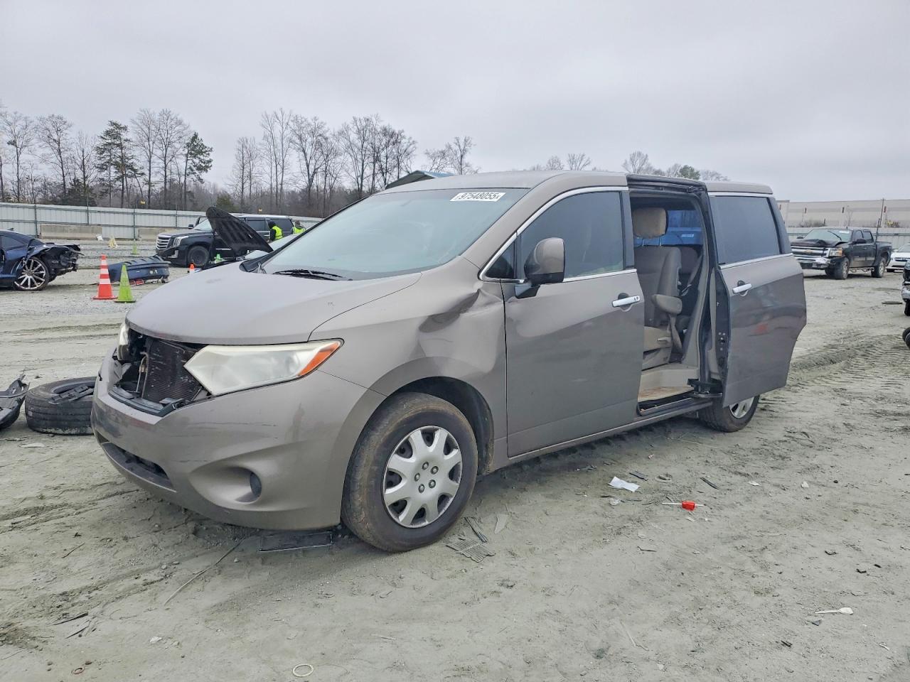 NISSAN QUEST S 2015
