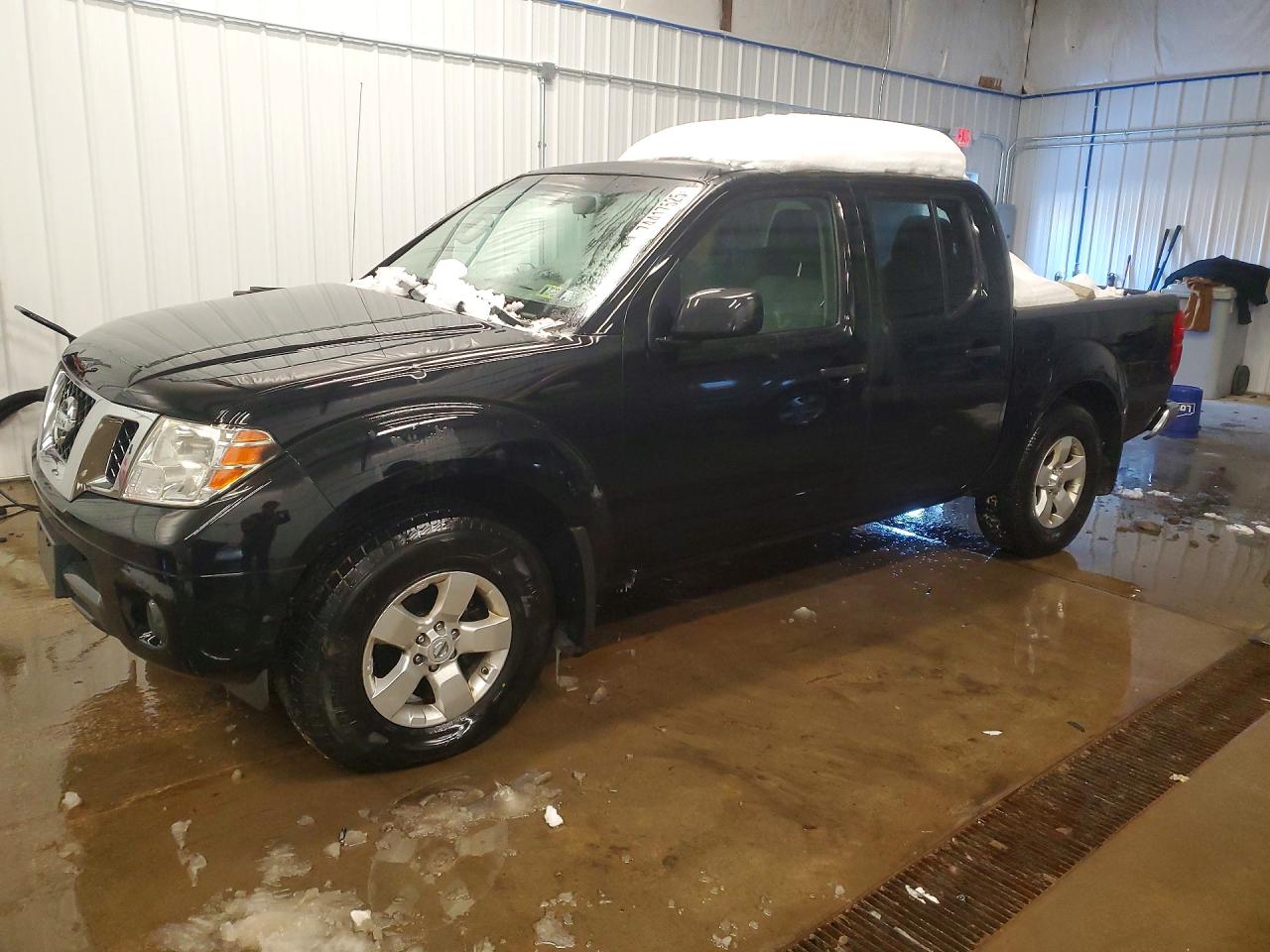 NISSAN FRONTIER 2012