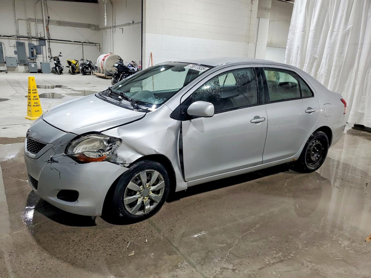 TOYOTA YARIS 2009