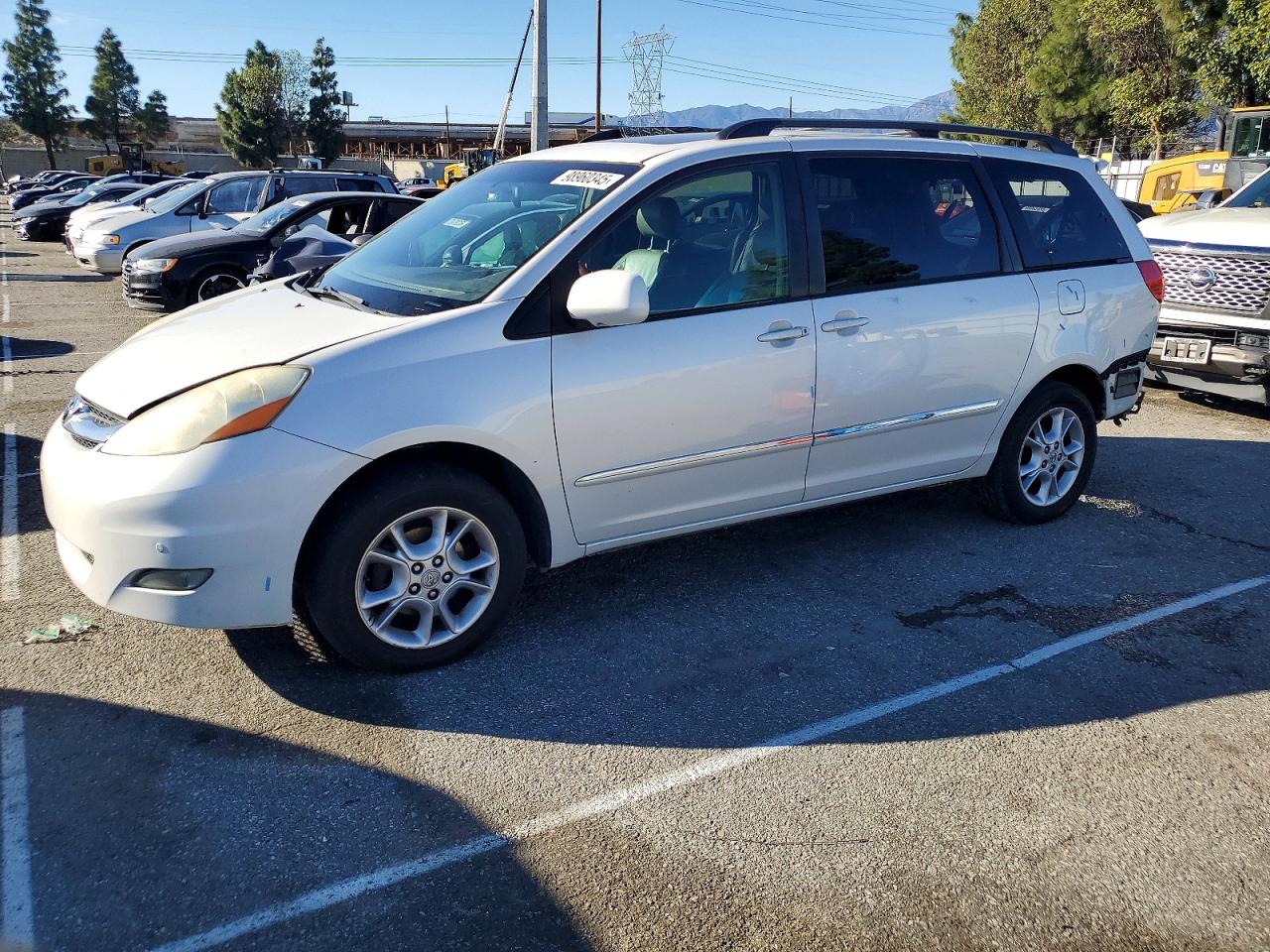 TOYOTA SIENNA 2006