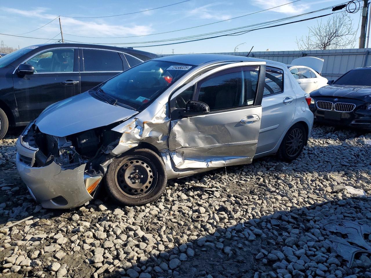 TOYOTA YARIS 2013