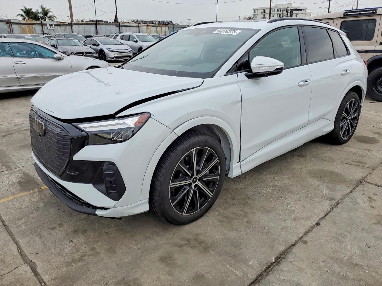 AUDI Q4 E-TRON 2025