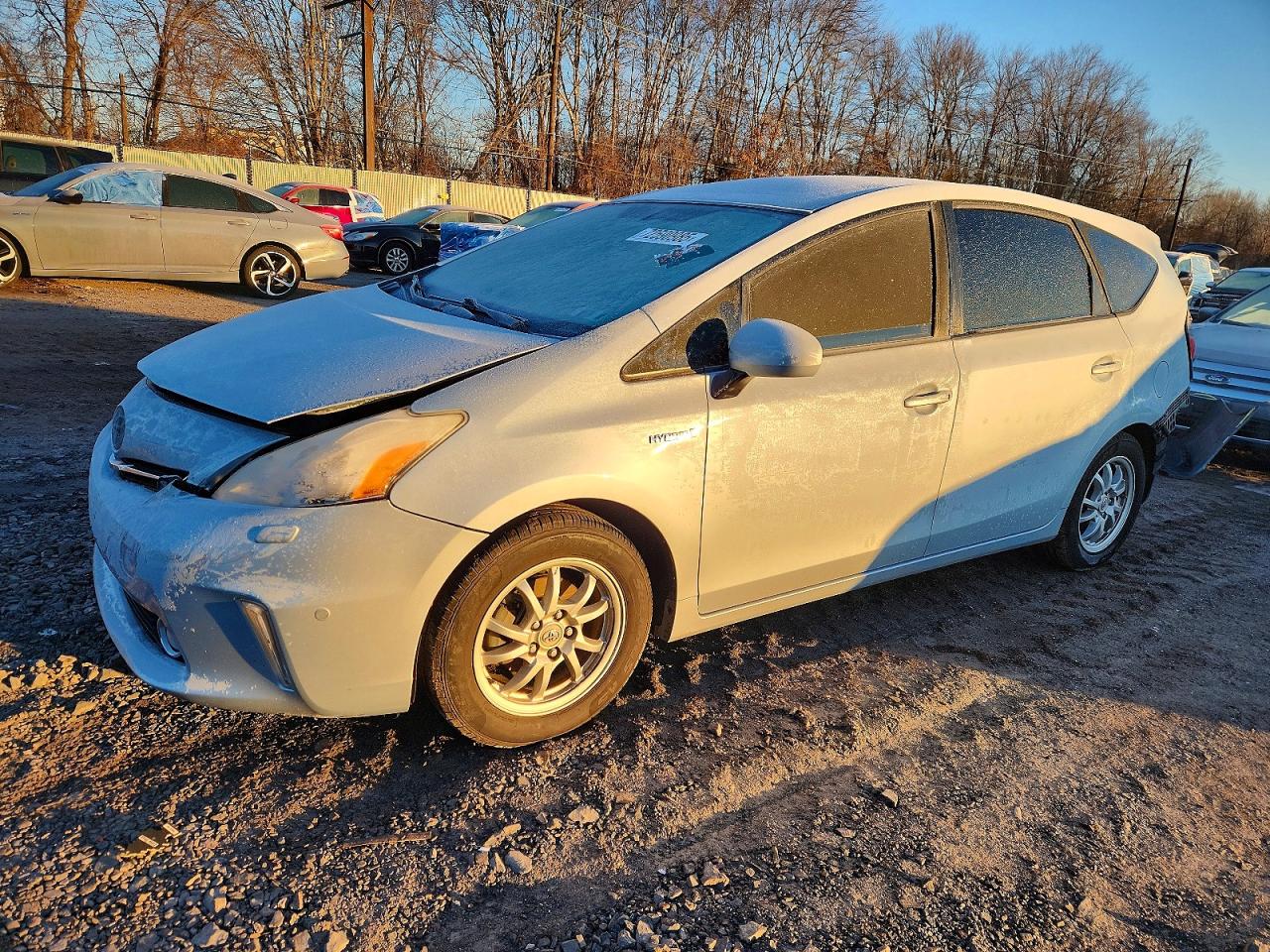 TOYOTA PRIUS V 2012