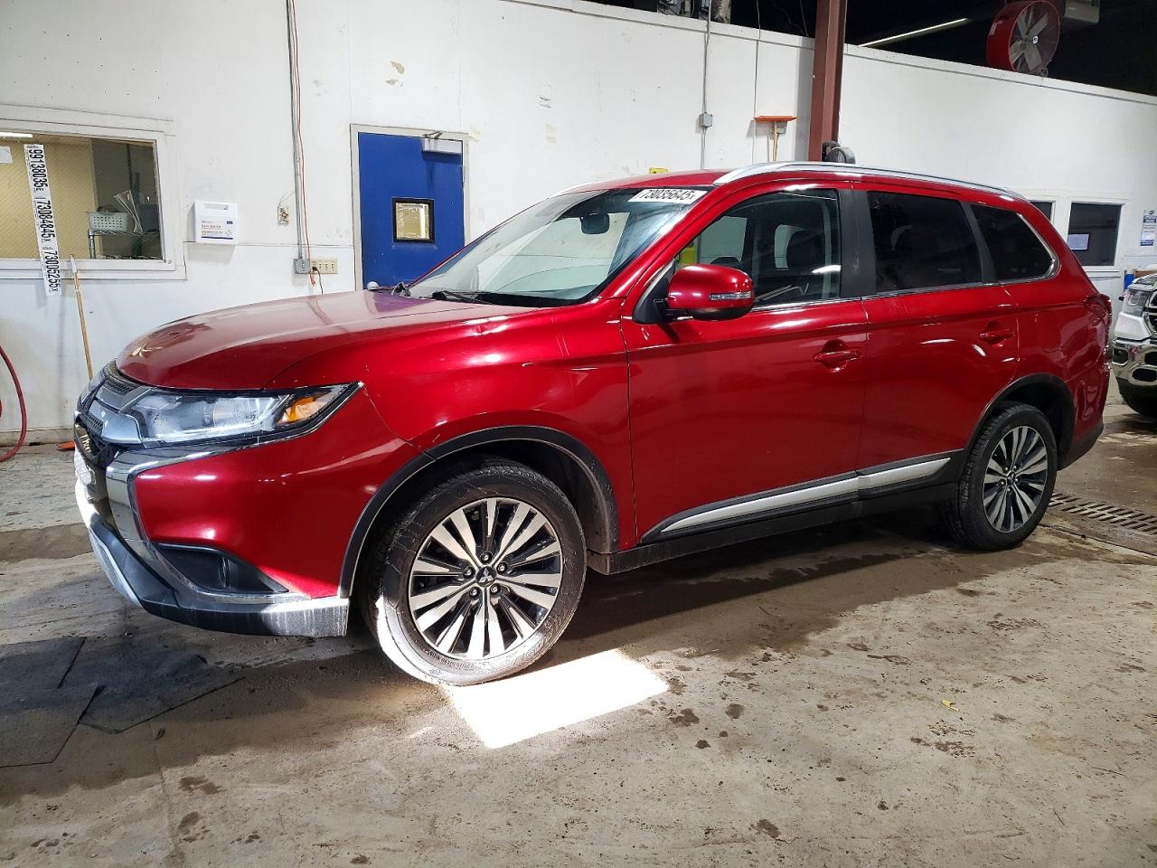 MITSUBISHI OUTLANDER 2020