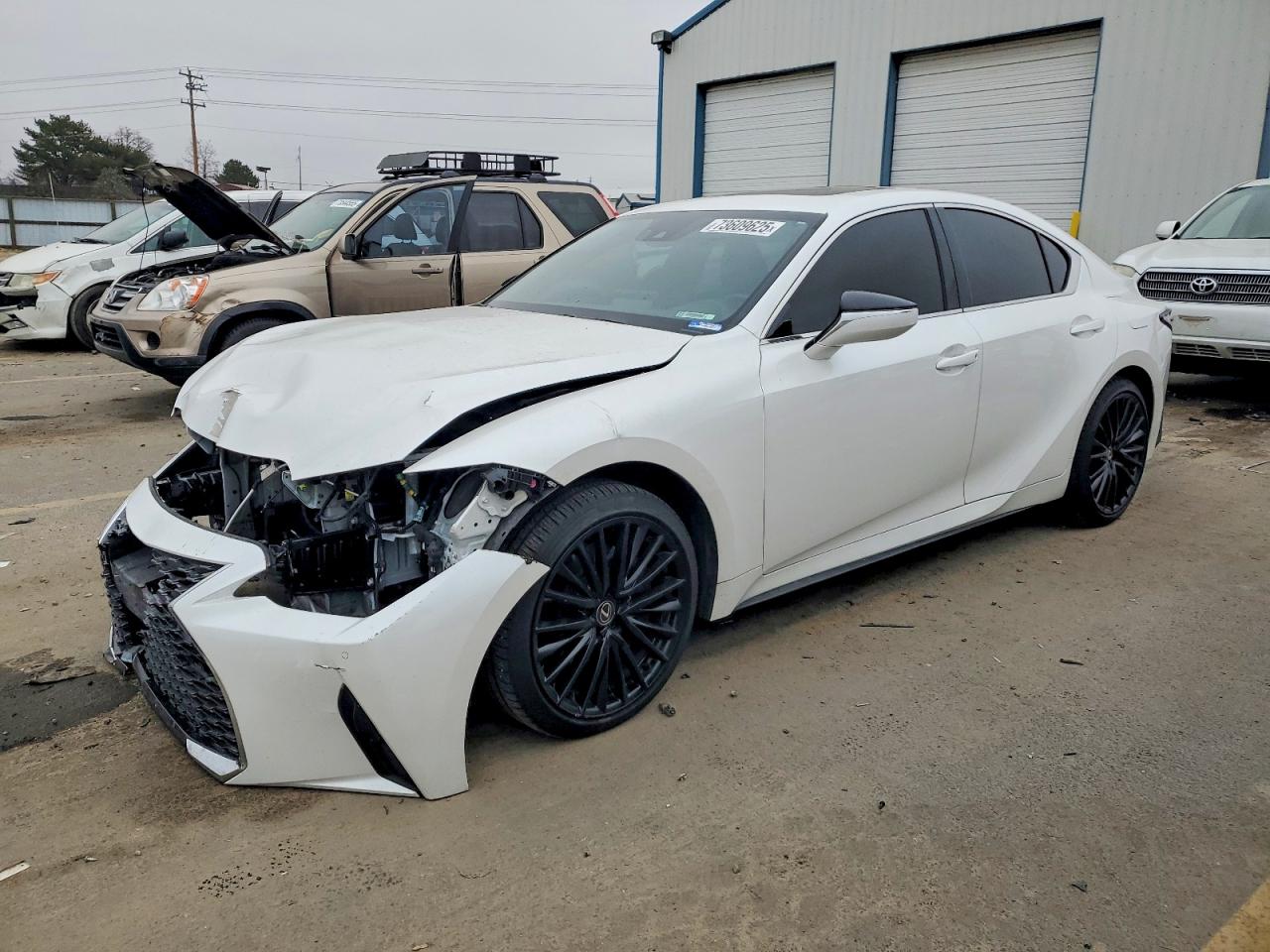 LEXUS IS 2023