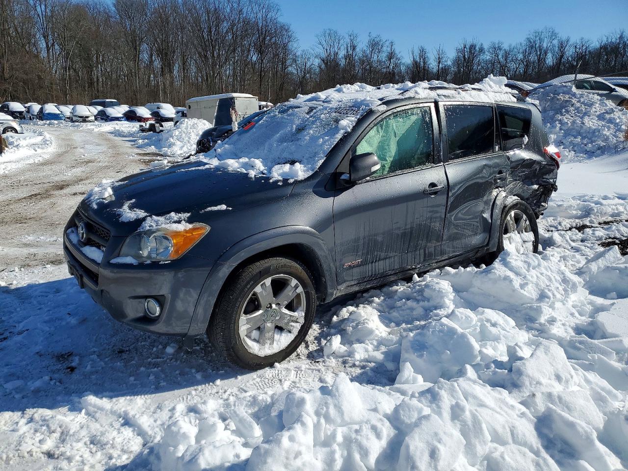 TOYOTA RAV4 2011