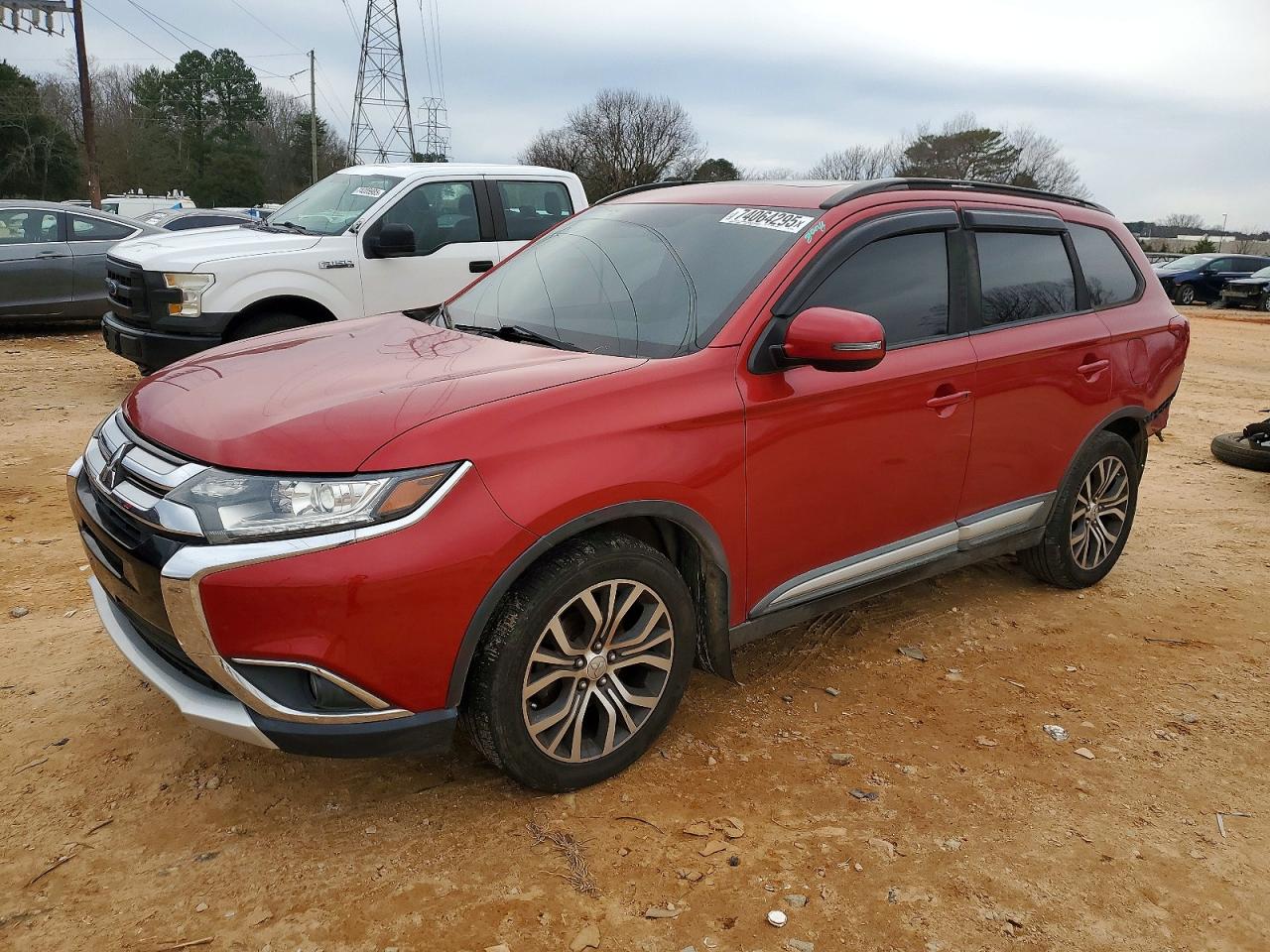 MITSUBISHI OUTLANDER 2016