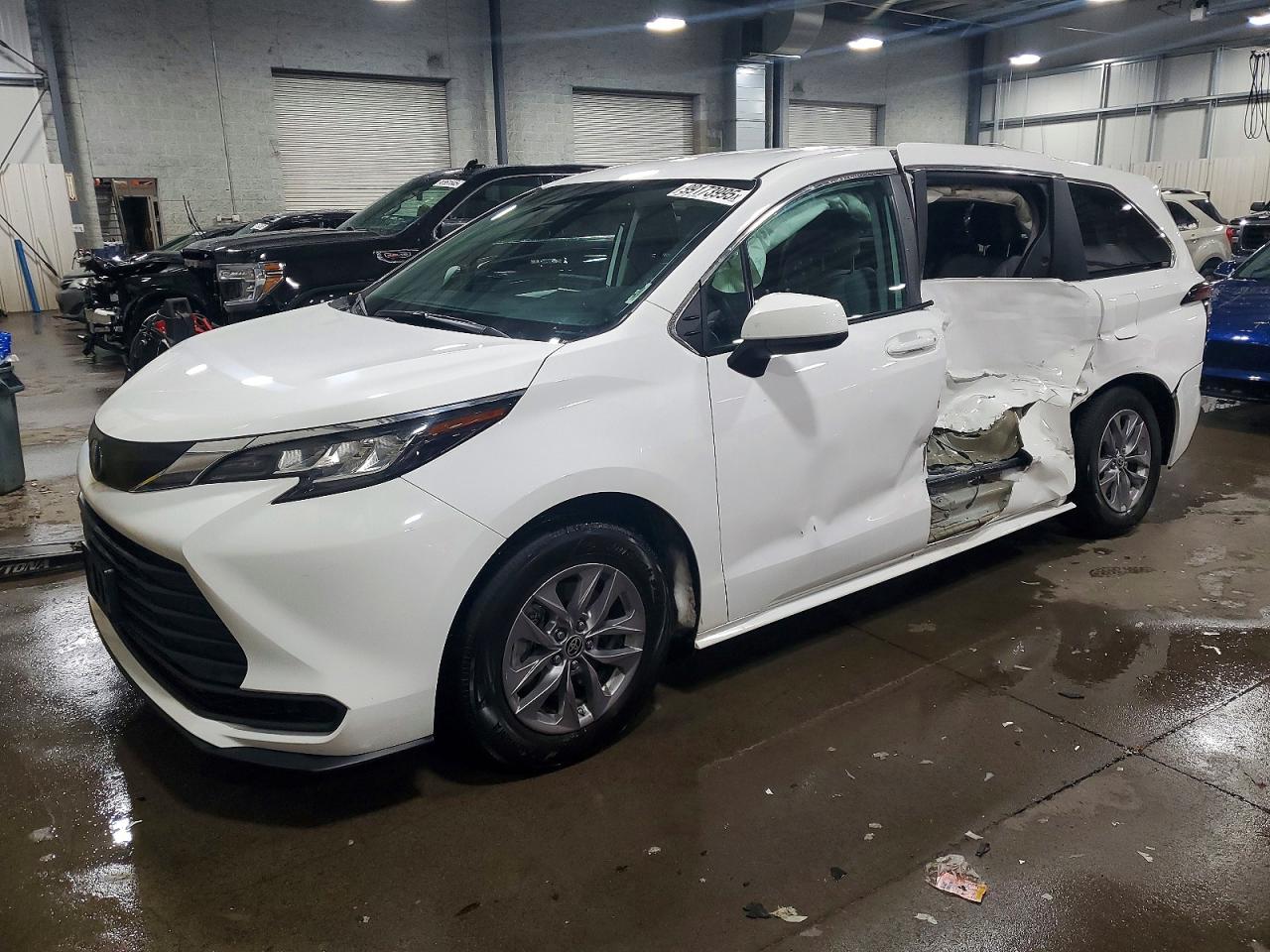 TOYOTA SIENNA 2023