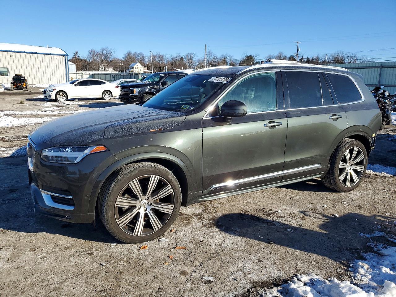 VOLVO XC90 2021