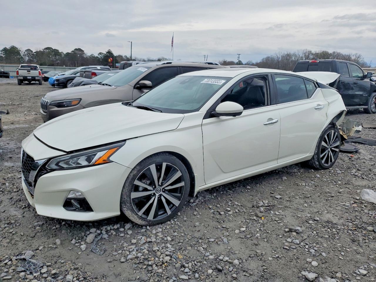 NISSAN ALTIMA 2020