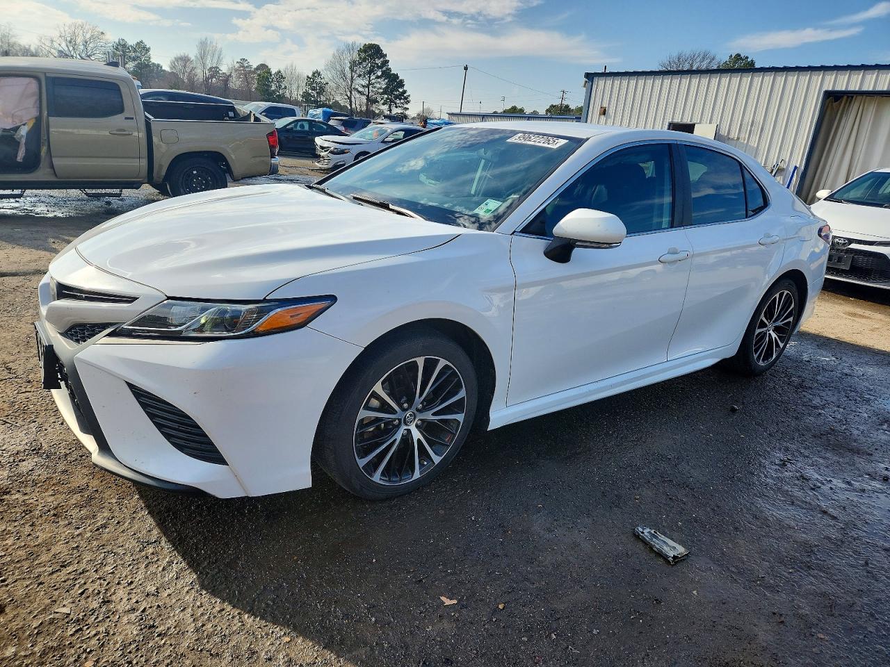 TOYOTA CAMRY 2019