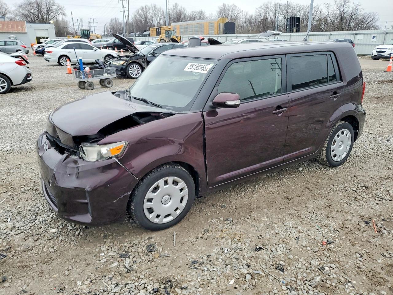 TOYOTA SCION XB 2012